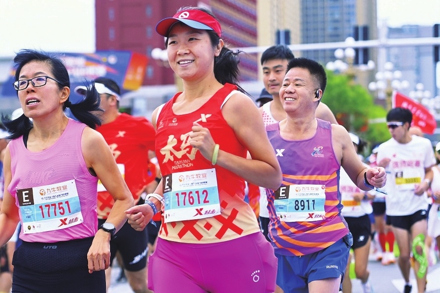 中国田协A, 破三, 户外大屏均