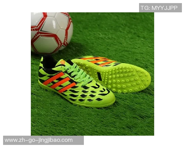 顶级球星为何偏爱穿足球鞋揭秘球场表现与舒适度背后的秘密