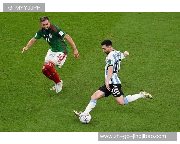 四大足球巨星高清壁纸展示 展现传奇球员的巅峰时刻与精彩瞬间